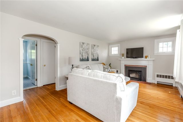 63 Abbey Avenue, Warwick, RI 02888