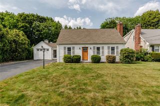 63 Abbey Avenue, Warwick, RI 02888