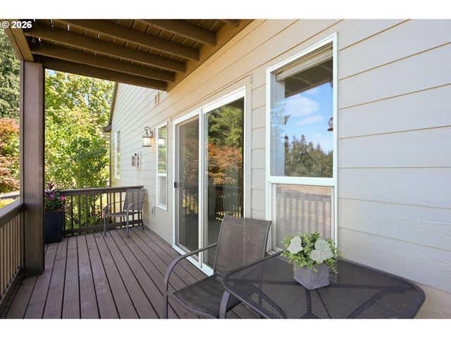 16023 TRAIL Dr, Oregon City, OR 97045