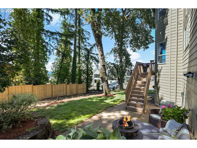 16023 TRAIL Dr, Oregon City, OR 97045