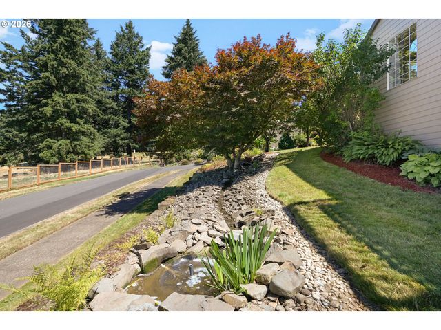 16023 TRAIL Dr, Oregon City, OR 97045