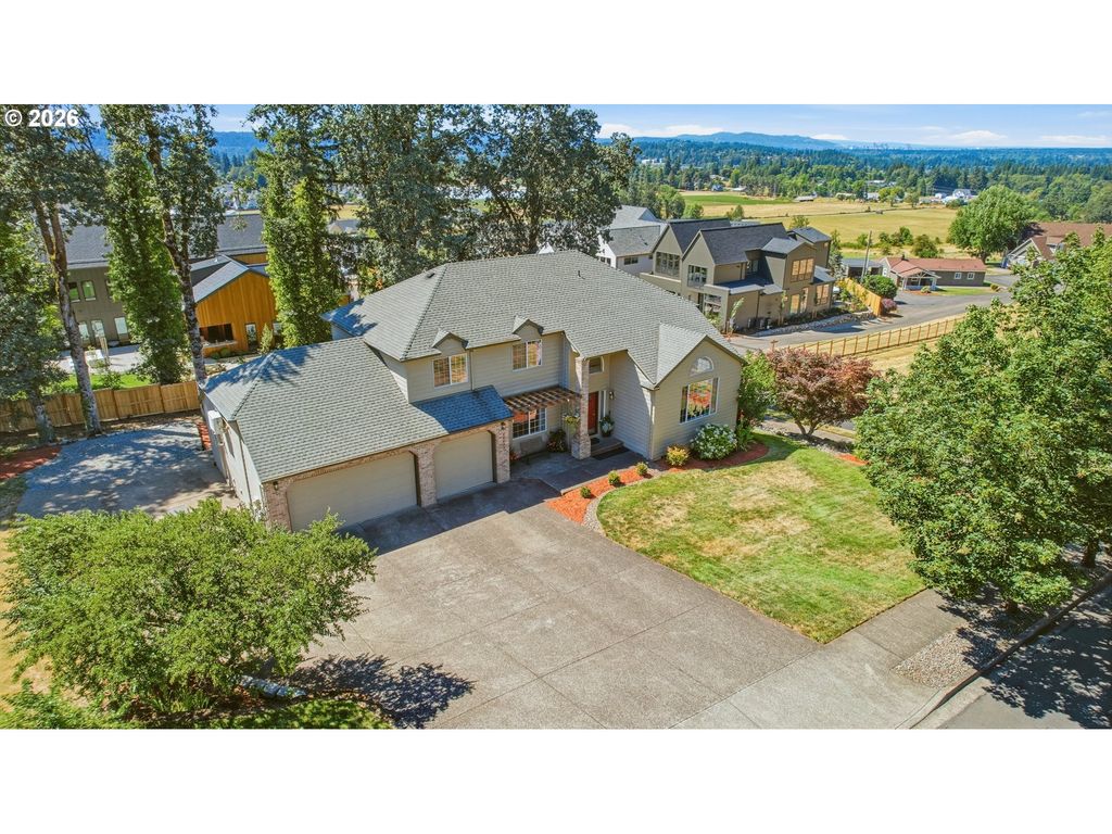 16023 TRAIL Dr, Oregon City, OR 97045