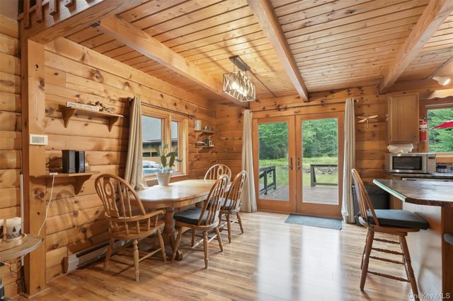 691 Peenpack Trail, Sparrowbush, NY 12780