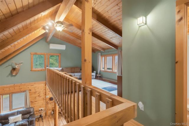 691 Peenpack Trail, Sparrowbush, NY 12780