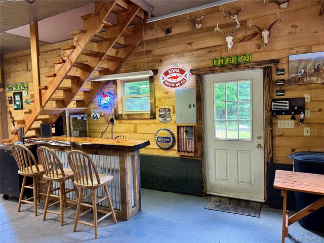 691 Peenpack Trail, Sparrowbush, NY 12780