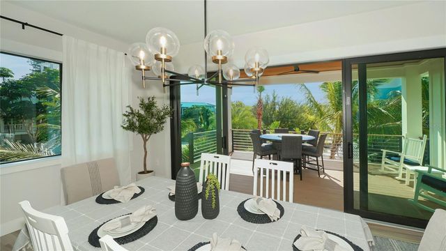 307 62ND STREET, Holmes Beach, FL 34217