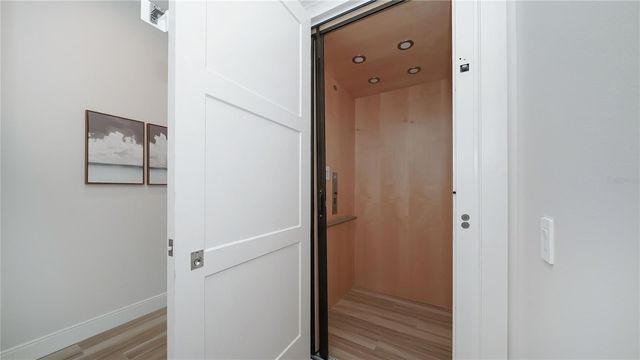 307 62ND STREET, Holmes Beach, FL 34217