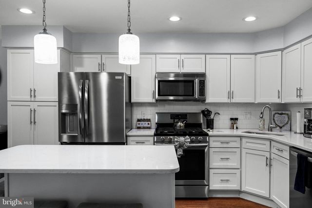 7 CORKERY LN, Medford, NJ 08055