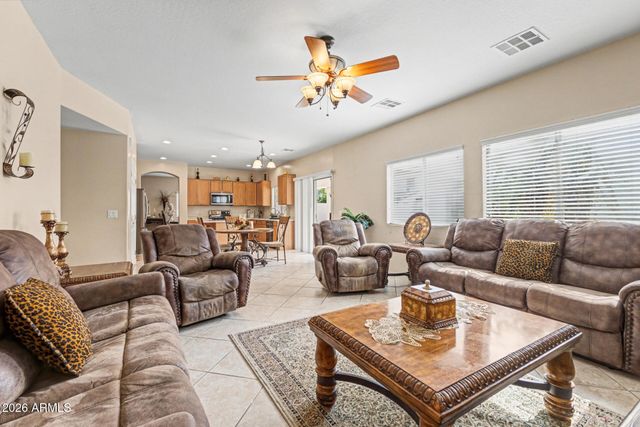 4067 E COUNTY DOWN Drive, Chandler, AZ 85249