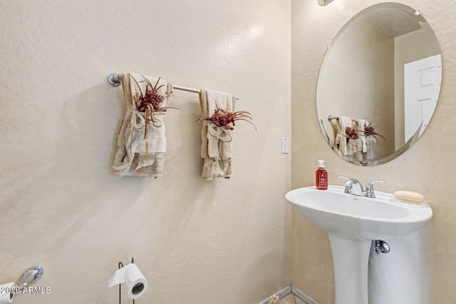 4067 E COUNTY DOWN Drive, Chandler, AZ 85249