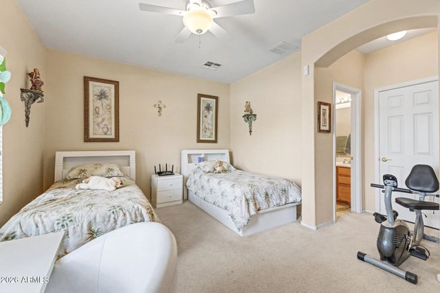 4067 E COUNTY DOWN Drive, Chandler, AZ 85249