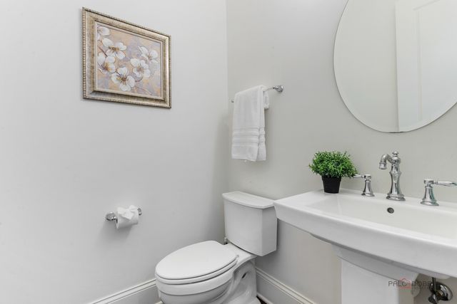 1442 Somerset Place, Barrington, IL 60010