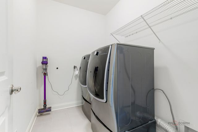 1442 Somerset Place, Barrington, IL 60010