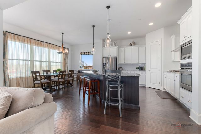 1442 Somerset Place, Barrington, IL 60010