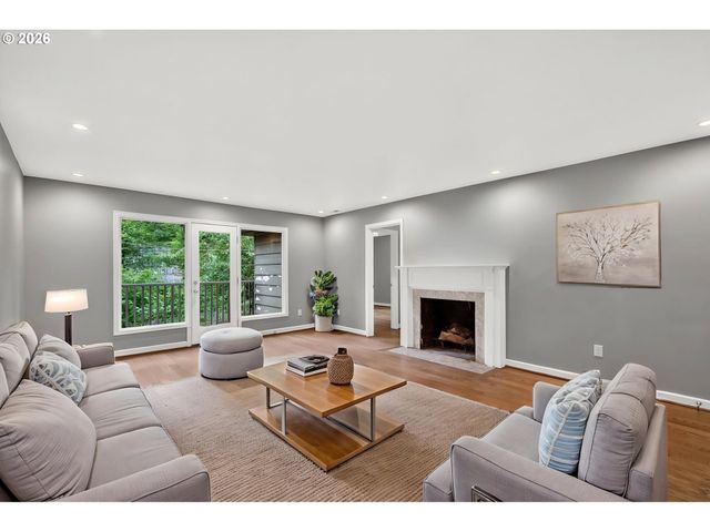 4842 Sw ELM Ln, Portland, OR 97221