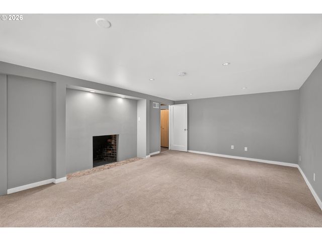 4842 Sw ELM Ln, Portland, OR 97221