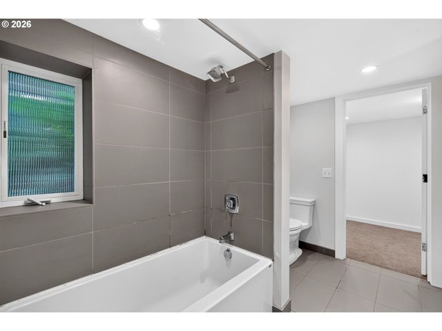 4842 Sw ELM Ln, Portland, OR 97221