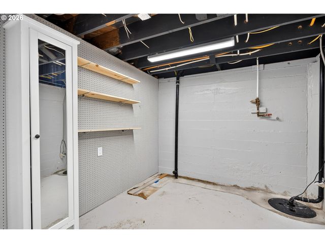4842 Sw ELM Ln, Portland, OR 97221