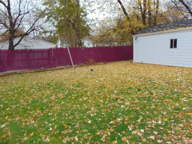 26436 COUZENS Avenue, Madison Heights, MI 48071