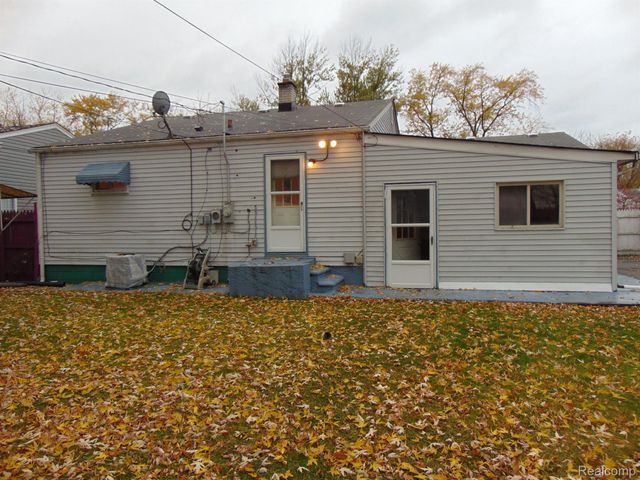 26436 COUZENS Avenue, Madison Heights, MI 48071