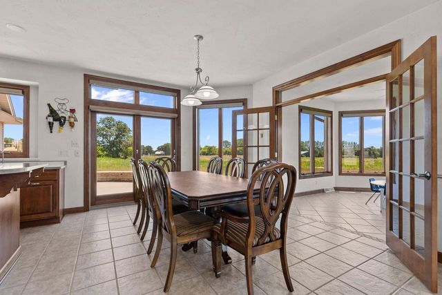 W7415 RIDGETOP DRIVE, Neenah, WI 54956