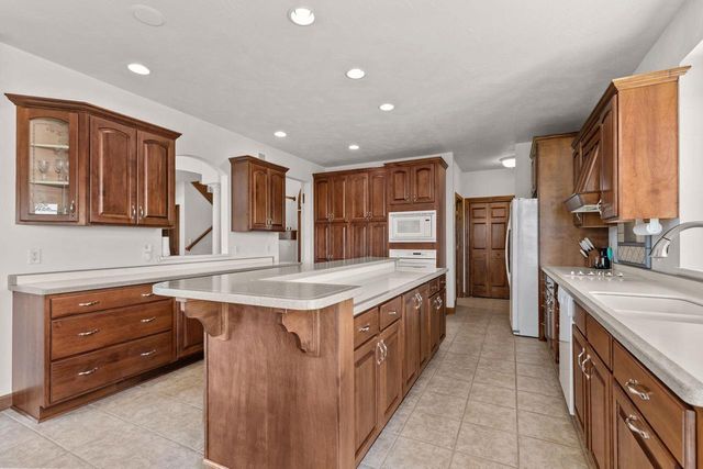 W7415 RIDGETOP DRIVE, Neenah, WI 54956