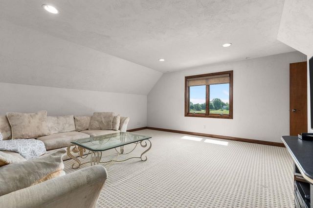 W7415 RIDGETOP DRIVE, Neenah, WI 54956