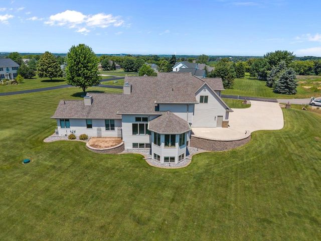 W7415 RIDGETOP DRIVE, Neenah, WI 54956