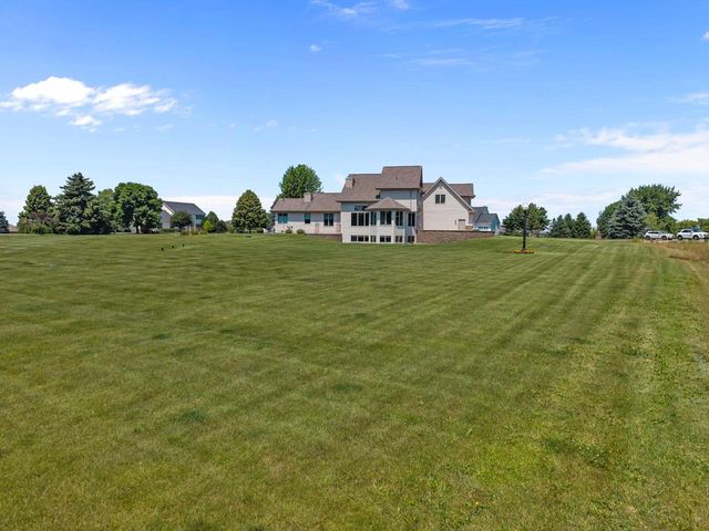 W7415 RIDGETOP DRIVE, Neenah, WI 54956