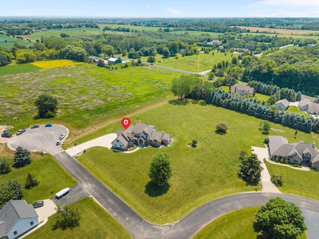 W7415 RIDGETOP DRIVE, Neenah, WI 54956