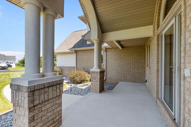 W7415 RIDGETOP DRIVE, Neenah, WI 54956