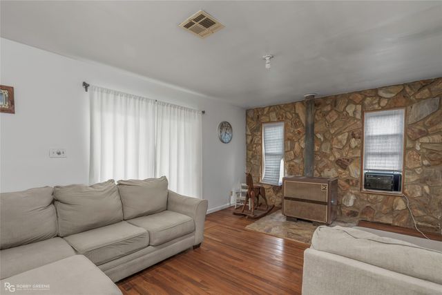5725 Harper Road, Keithville, LA 71047