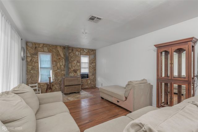 5725 Harper Road, Keithville, LA 71047
