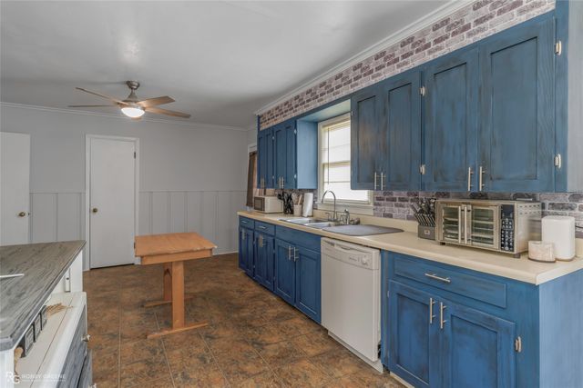 5725 Harper Road, Keithville, LA 71047