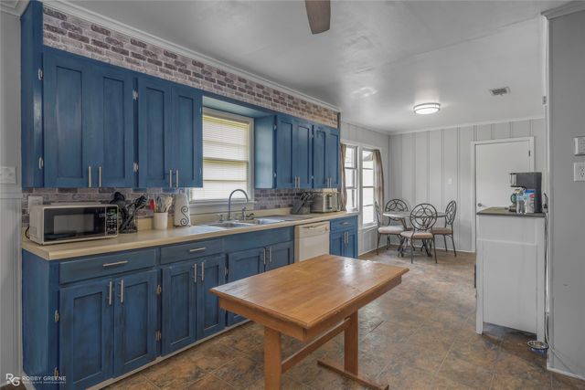 5725 Harper Road, Keithville, LA 71047