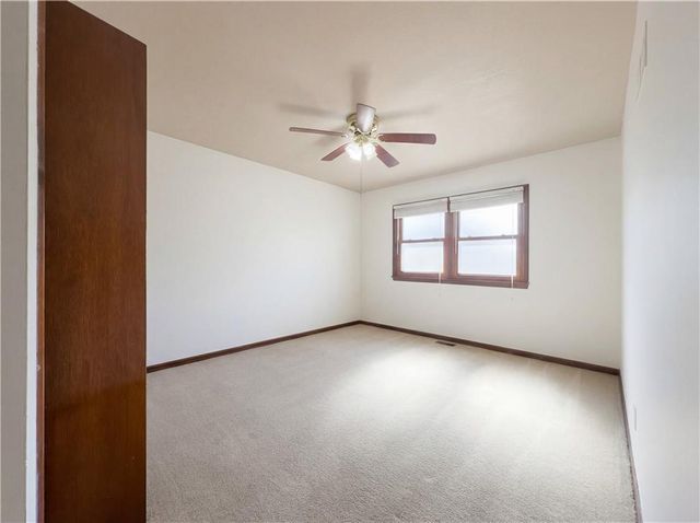 2622 Manor Terrace, Lawrence, KS 66046