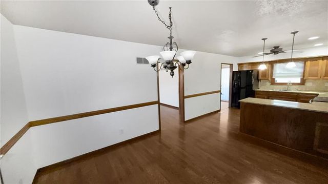 2622 Manor Terrace, Lawrence, KS 66046