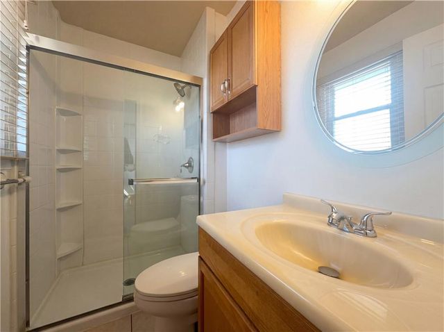 2622 Manor Terrace, Lawrence, KS 66046