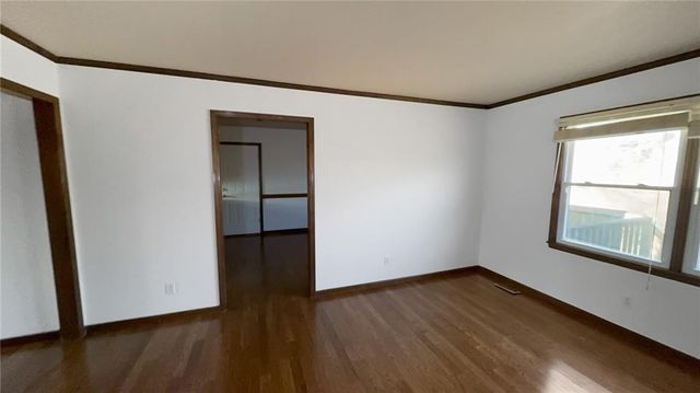 2622 Manor Terrace, Lawrence, KS 66046