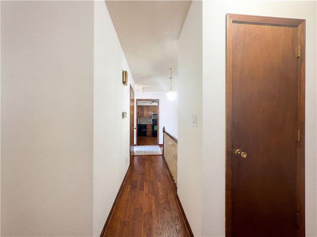 2622 Manor Terrace, Lawrence, KS 66046