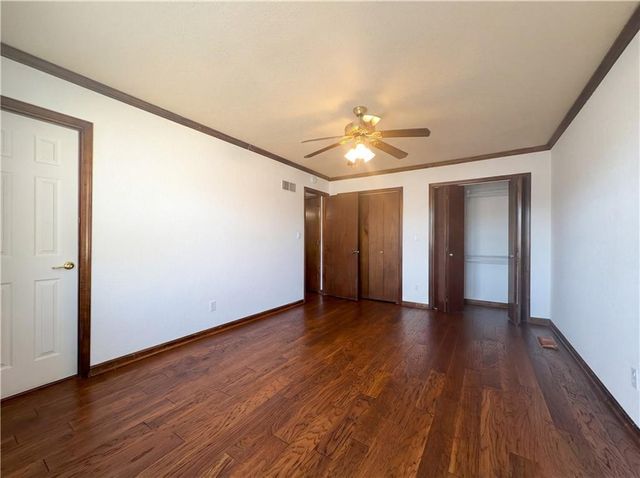 2622 Manor Terrace, Lawrence, KS 66046