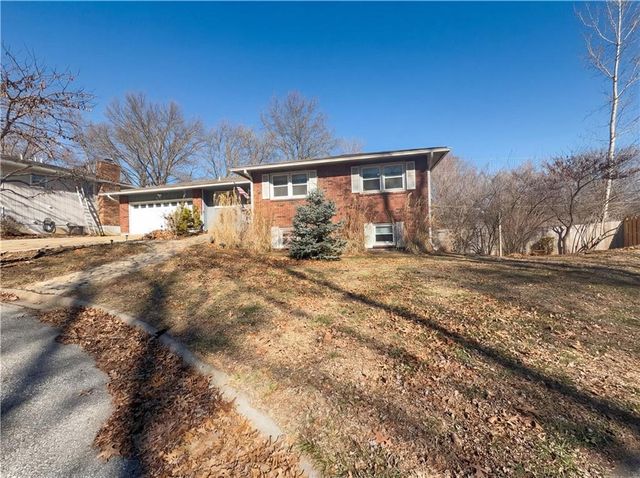 2622 Manor Terrace, Lawrence, KS 66046