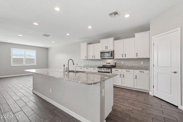 30780 W CHEERY LYNN Road, Buckeye, AZ 85396