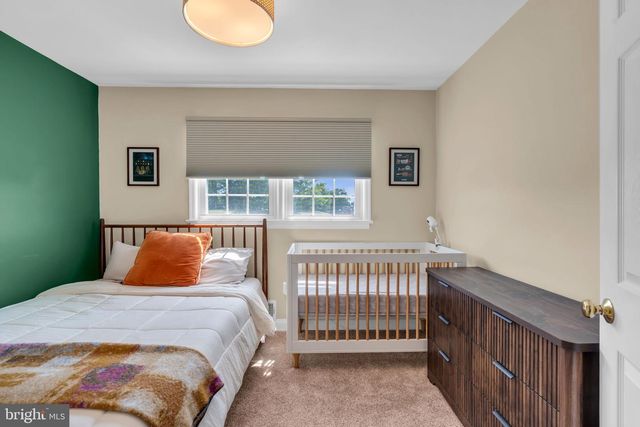 24 TAR HEELS RD, Hamilton, NJ 08619