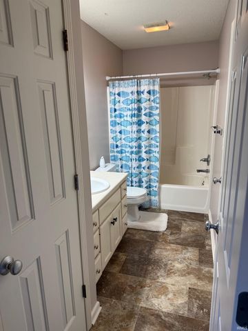 7902 Berryhill Court, Fort Wayne, IN 46825