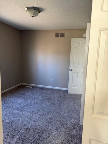 7902 Berryhill Court, Fort Wayne, IN 46825