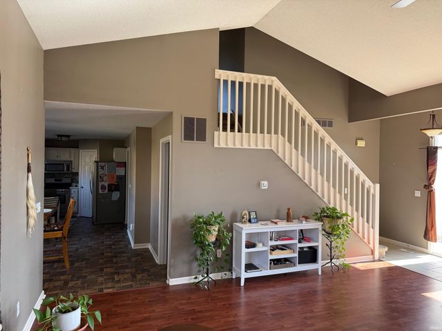 7902 Berryhill Court, Fort Wayne, IN 46825