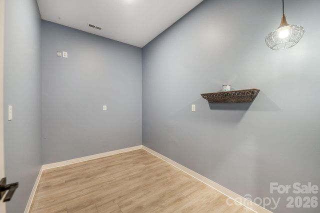 364 Weaverville Road, Asheville, NC 28804