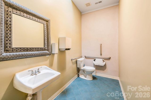 364 Weaverville Road, Asheville, NC 28804