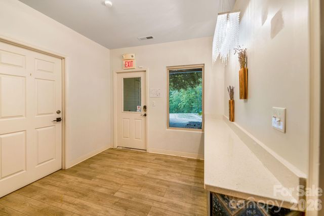 364 Weaverville Road, Asheville, NC 28804